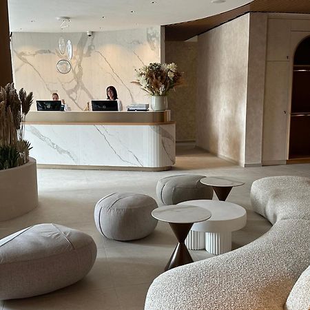 Hotel Marina Port Балатонкенесе Екстериор снимка