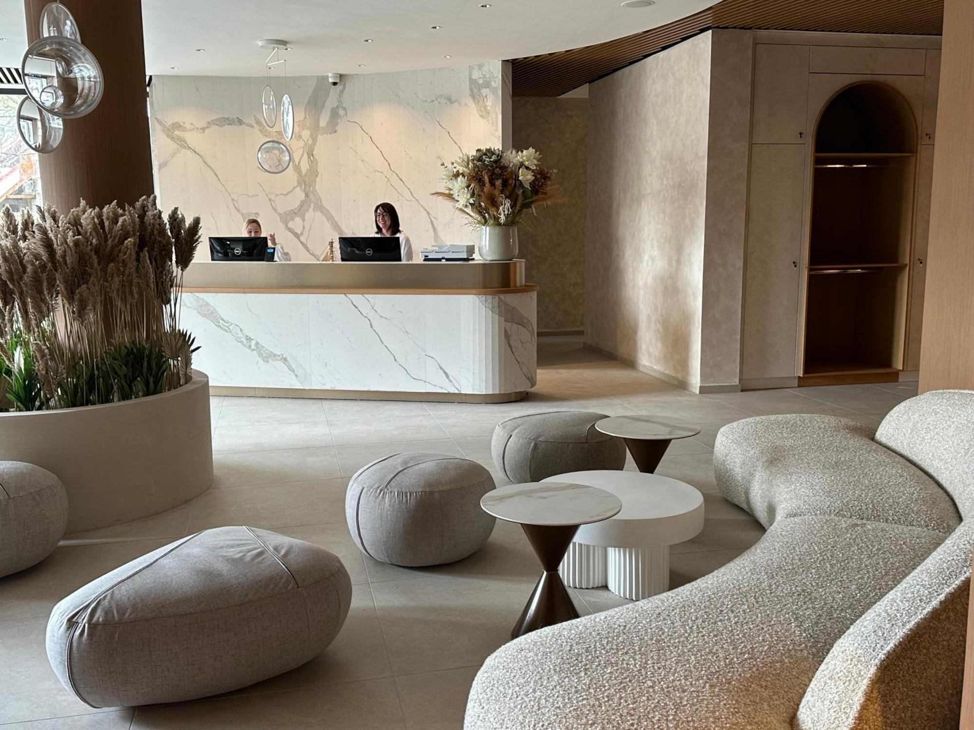 Hotel Marina Port Балатонкенесе Екстериор снимка