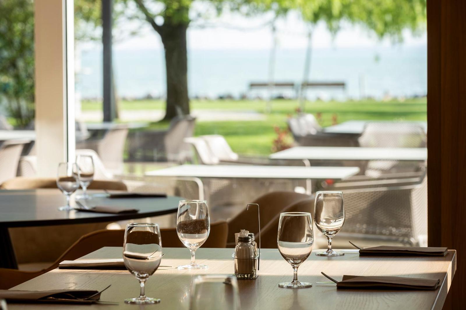 Hotel Marina Port Балатонкенесе Екстериор снимка