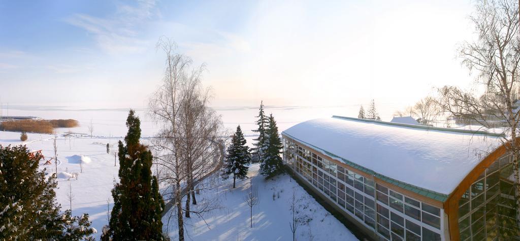 Hotel Marina Port Балатонкенесе Екстериор снимка